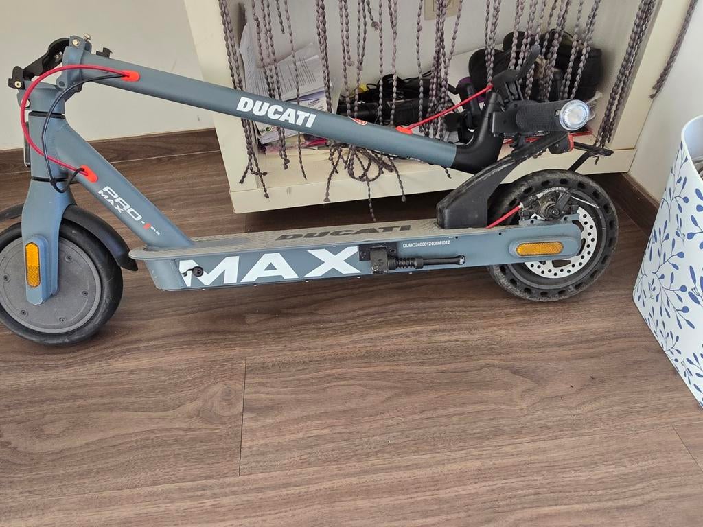 Ducati step, Fietsen en Brommers, Steps, Ophalen