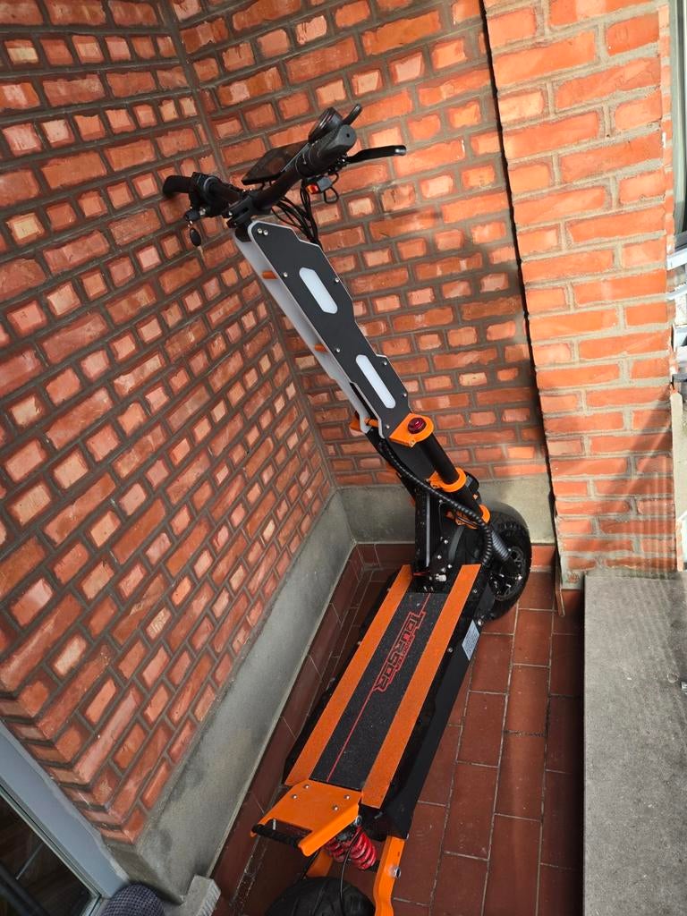Step, Fietsen en Brommers, Ophalen, Nieuw, Elektrische step (E-scooter), Toursor