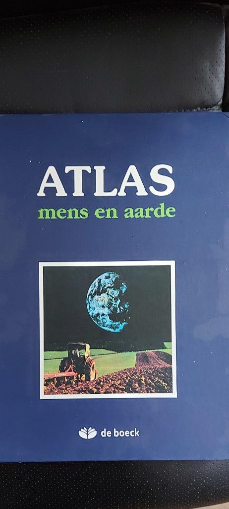 Atlas Mens en Aarde, Ophalen of Verzenden, Zo goed als nieuw