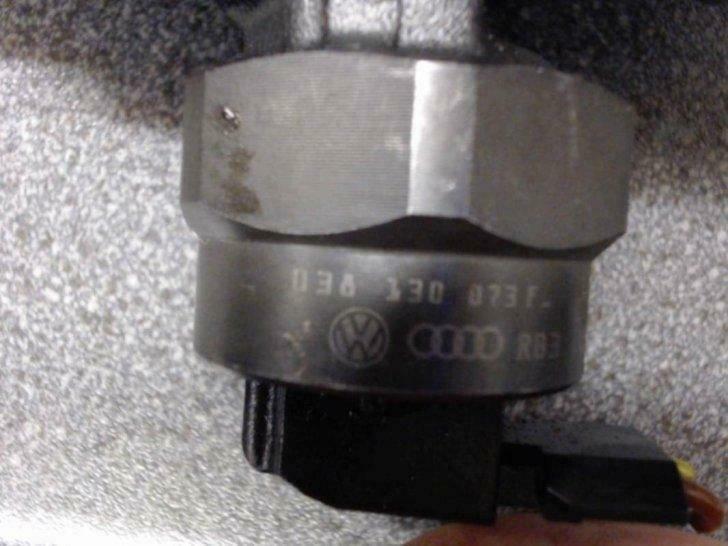 injecteur  pompe volkswagen 041472007, Utilisé, Volkswagen