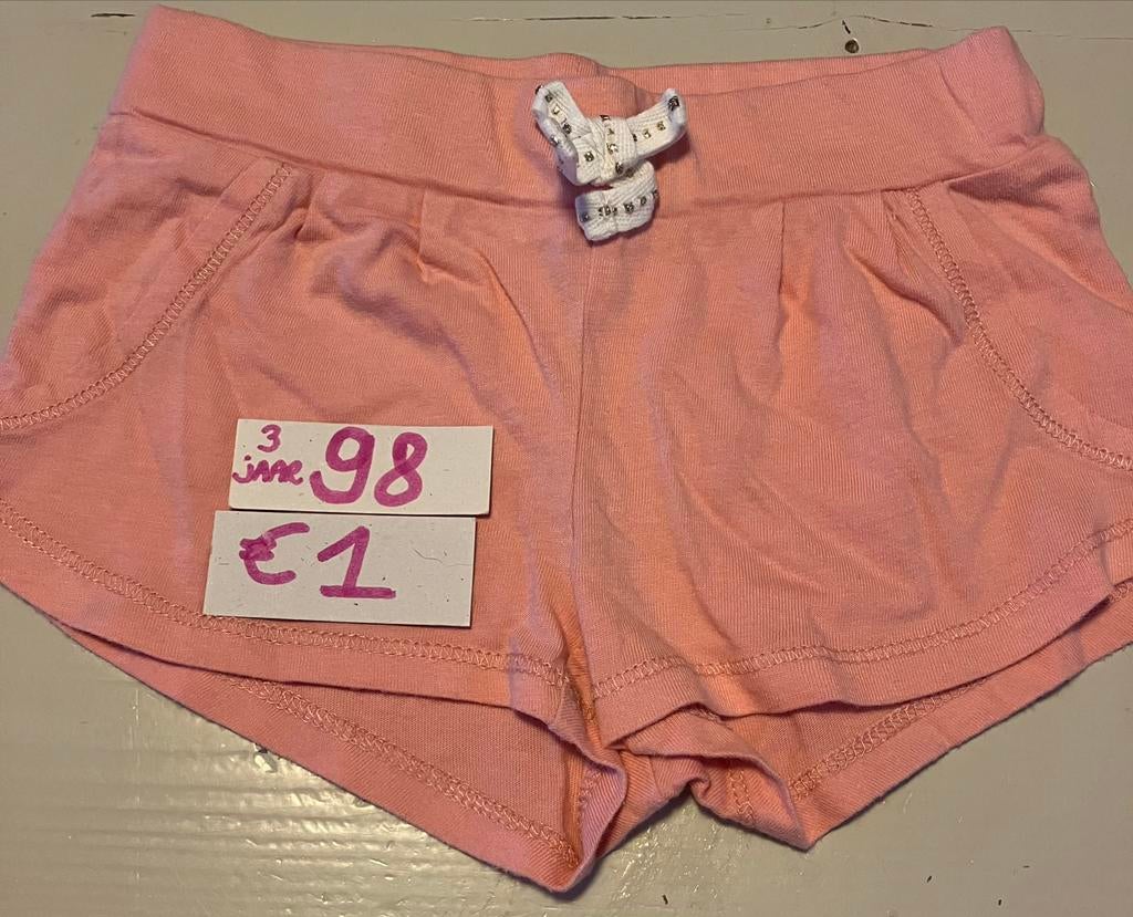 Short Kiabi taille 98, Enfants & Bébés, Enlèvement ou Envoi