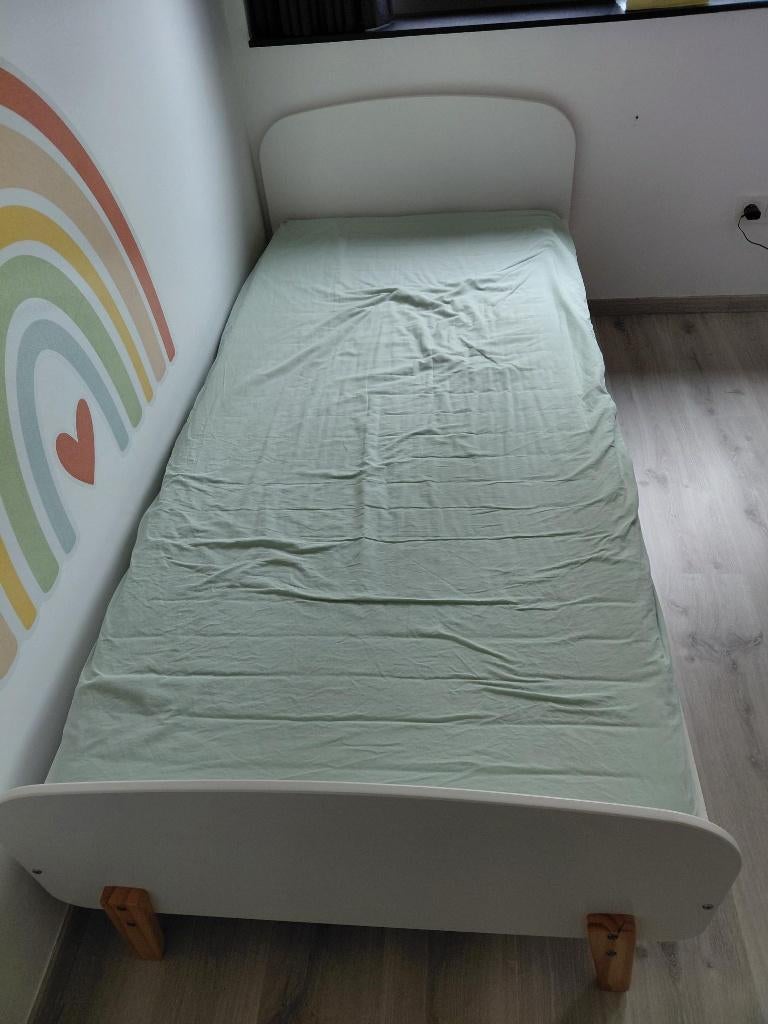 Bed + matras 90x200cm, 85 tot 100 cm, Zo goed als nieuw, 180 cm of meer, Ophalen