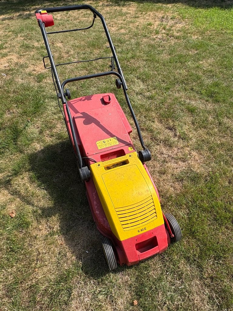 Grasmachine Wolf electrisch gratis, Tuin en Terras, Grasmaaiers, Ophalen, Gebruikt, Elektrische grasmaaier, Opvangbak