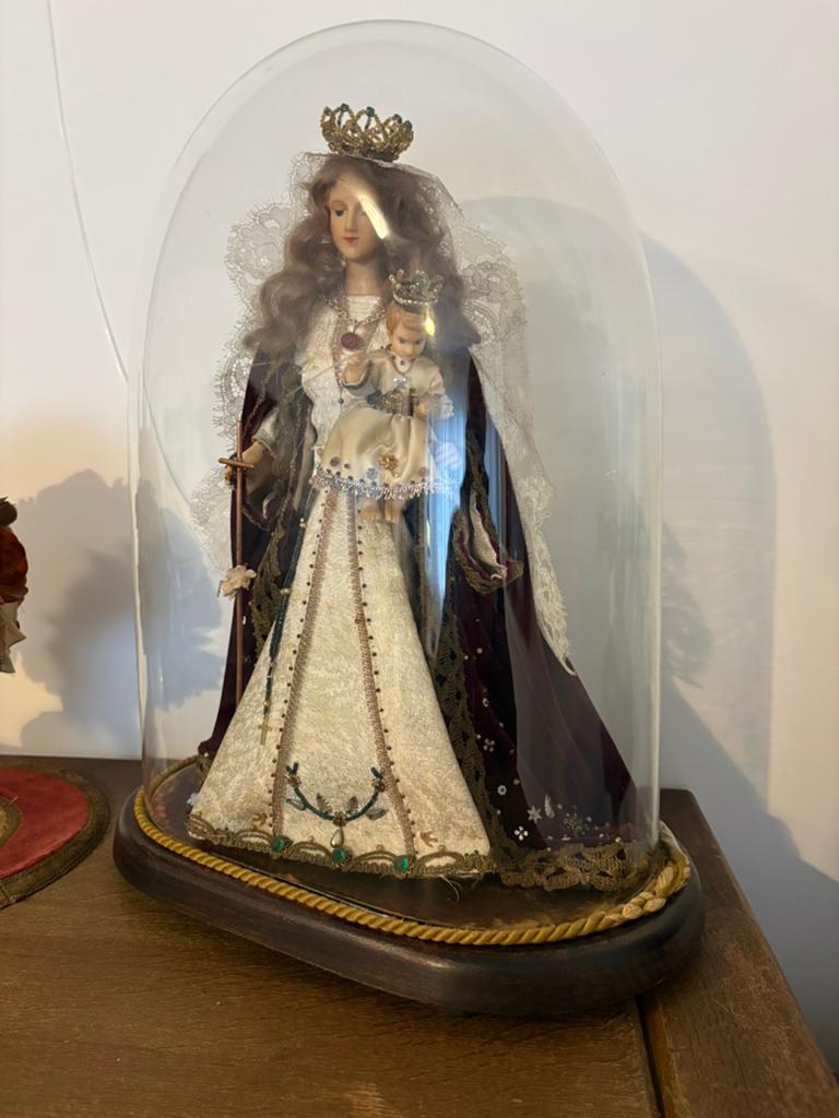 Mariabeeld onder glazen stolp, Antiek en Kunst, Antiek | Religieuze voorwerpen, Ophalen