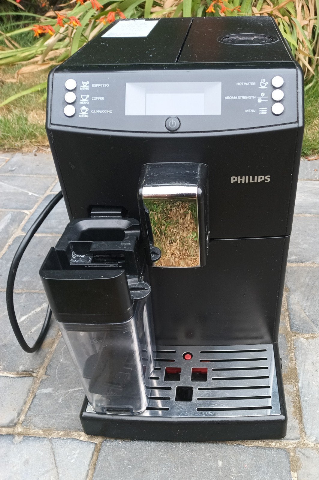 Philips 3100 Serie EP3550 - volautomaat met melkbeker, Machine à espresso, Réservoir d'eau amovible, Café en grains, 2 à 4 tasses