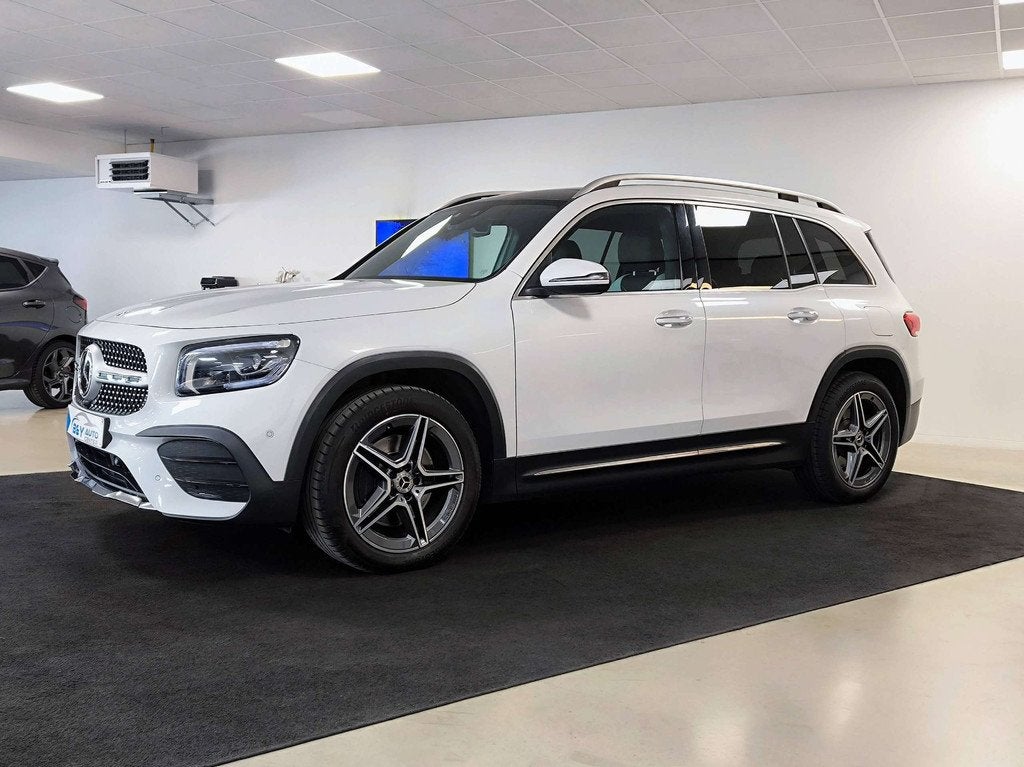 Mercedes-Benz GLB 250 GLB 250 AMG Line / Sport Edit. Pano /, Gebruikt, Euro 6, 4 cilinders, Wit