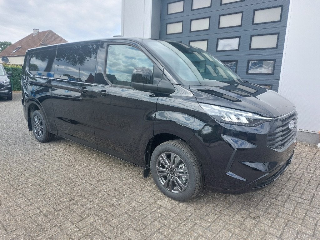Ford Transit Custom 320L2 limited 170pk AUT 5pl ADAPT cruise, Auto's, Stof, 4 cilinders, Zwart, Bedrijf