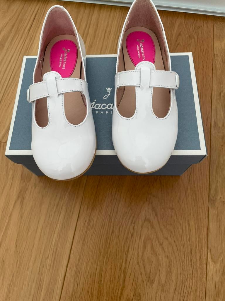Chaussures fille Jacadi, Enfants & Bébés, Vêtements de bébé | Chaussures & Chaussettes, Enlèvement, Neuf, Fille