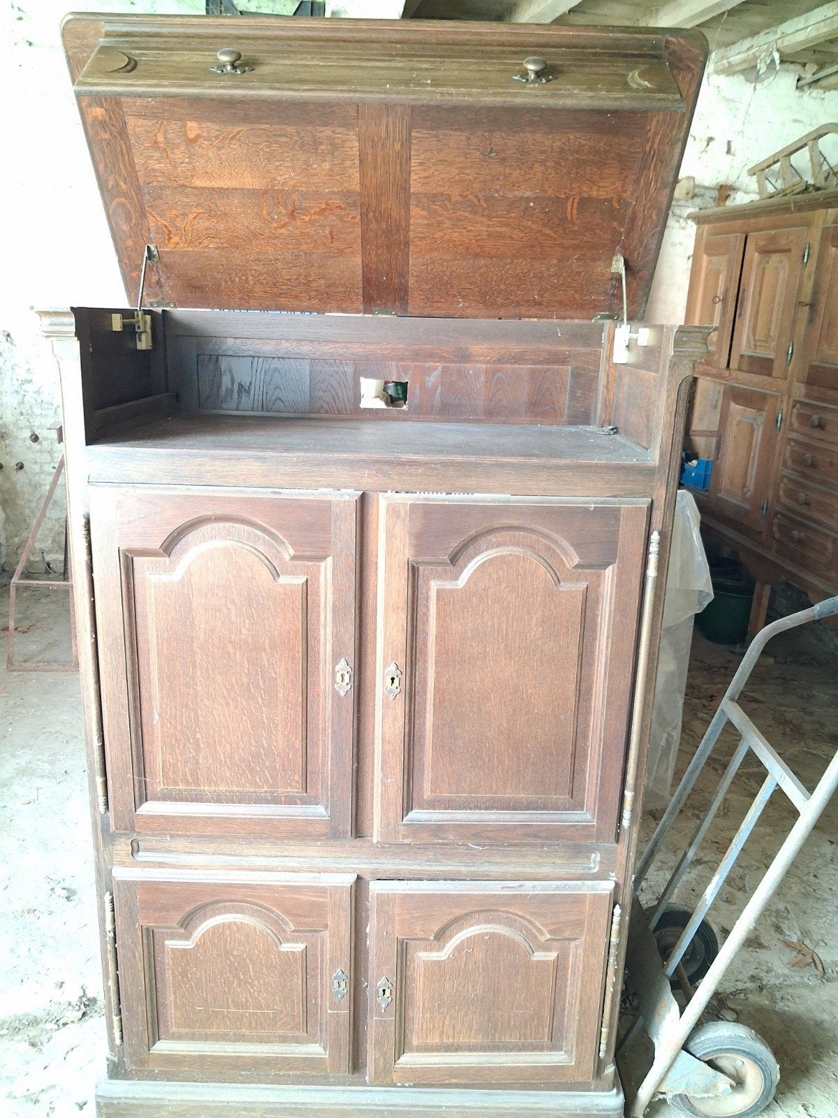 tv kast, Ophalen