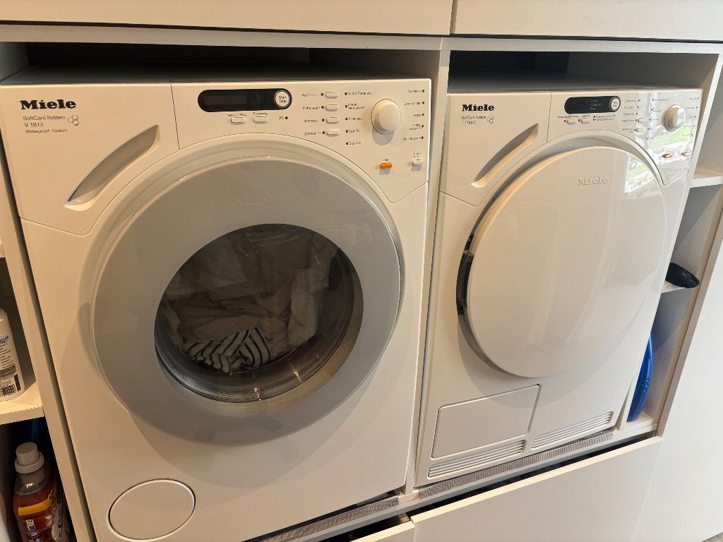 Miele Wasmachine & Droogkast, Elektronische apparatuur, Wasmachines, Ophalen, Gebruikt, Voorlader, 85 tot 90 cm