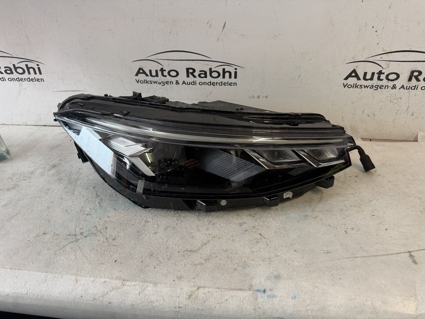 VW Passat B9 full led koplamp rechts 3J1941006 compleet, Gebruikt, -, -, Ophalen of Verzenden