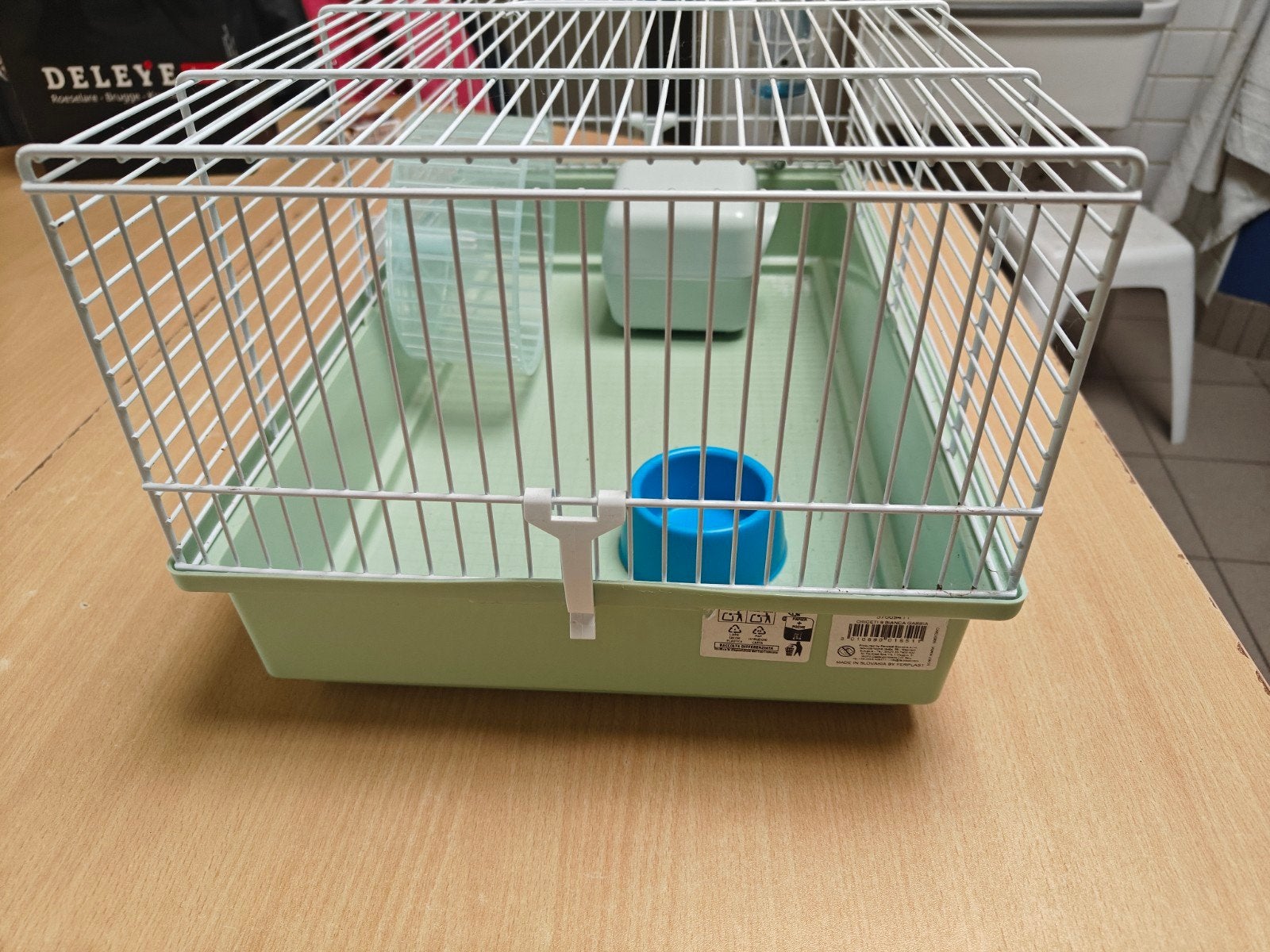 Cage pour hamsters, Enlèvement