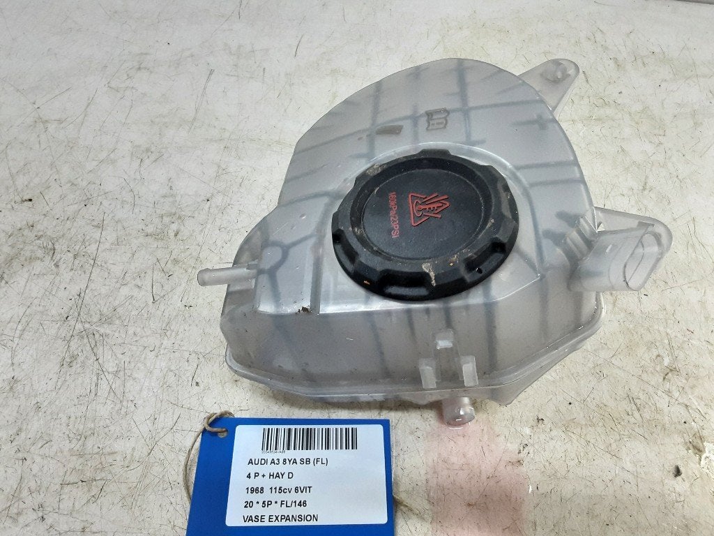 VASE D'EXPANSION Audi A3 Sportback (8YA) (5WA121407G), Auto-Union-Straße  1,
85057  Ingolstadt, DE, Info@audi.de, Audi, Utilisé