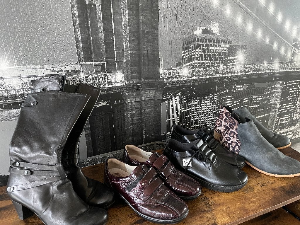 4 paar schoenen winter - 39 - GRATIS zomerschoenen (4 paar), Neuf, Autres couleurs, Autres types, Envoi