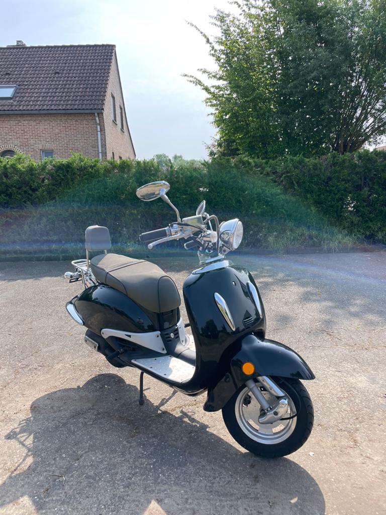 Retro scooter project/onderdelen, Fietsen en Brommers, Scooters | Overige merken, Ophalen of Verzenden