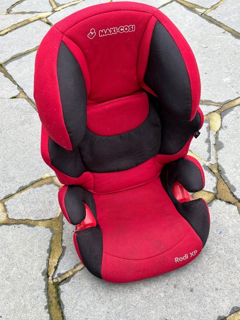siège auto Maxi Cosi Rodi XP rouge. enf: 15-36 kg, Enfants & Bébés, Sièges auto, Ceinture de sécurité, 15 à 36 kg, Enlèvement