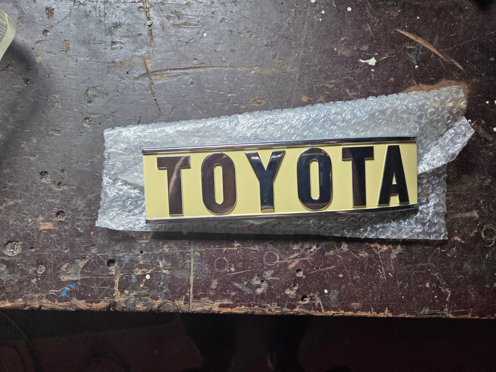 Toyota Embleem voor BJ40, Autos : Pièces & Accessoires, Enlèvement ou Envoi, Toyota