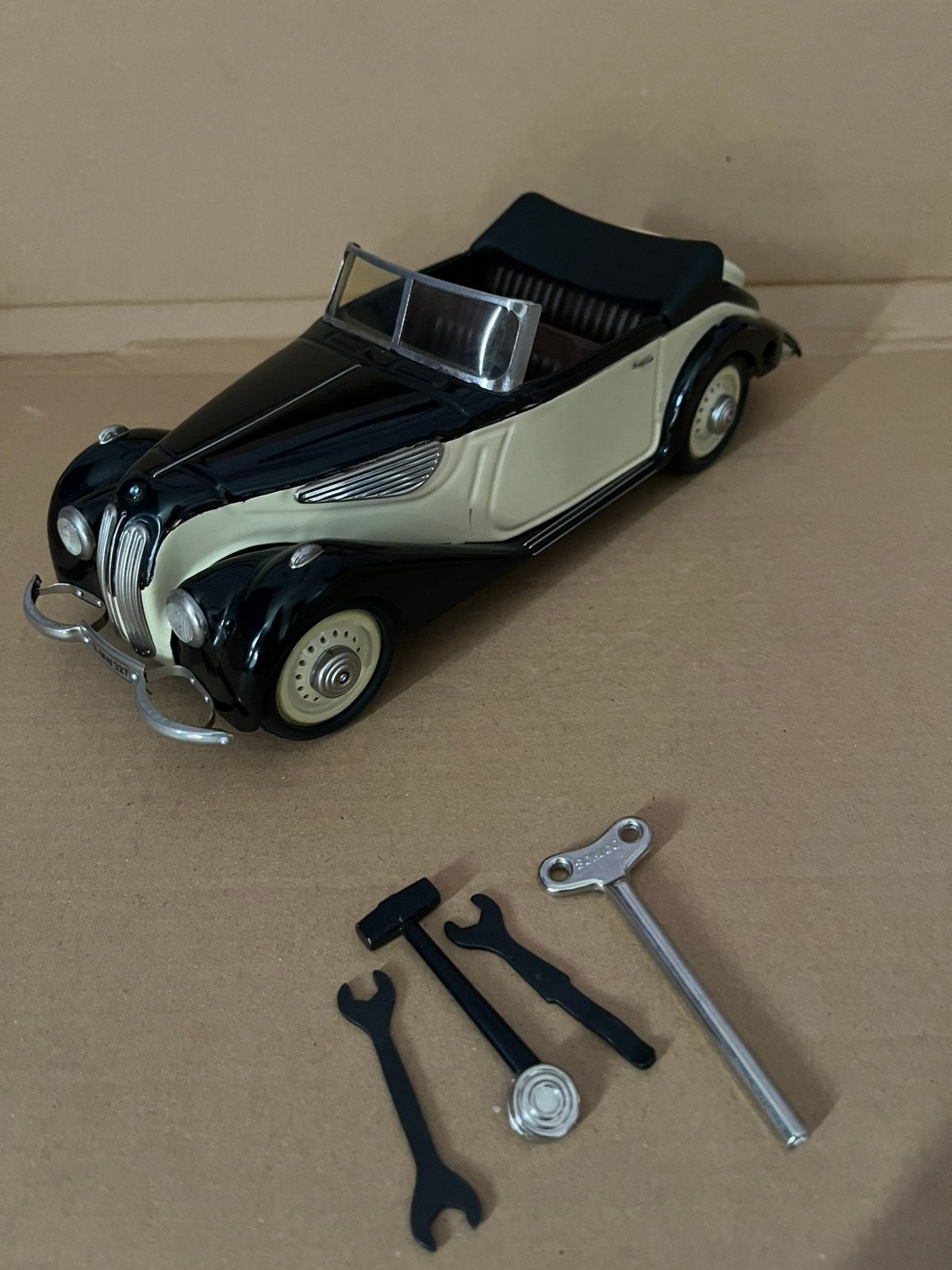 À vendre Schuco BMW 327 oldtimer, Enlèvement ou Envoi, Comme neuf