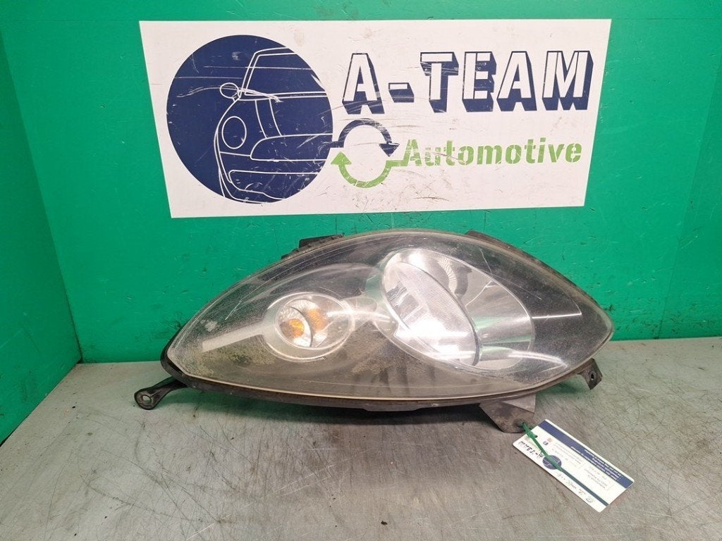 PHARE / OPTIQUE AVANT GAUCHE Fiat Grande Punto (199), FCA Germany GmbH, IPC D1-09 Bahnhofsplatz
65423  Rüsselsheim am Main, DE