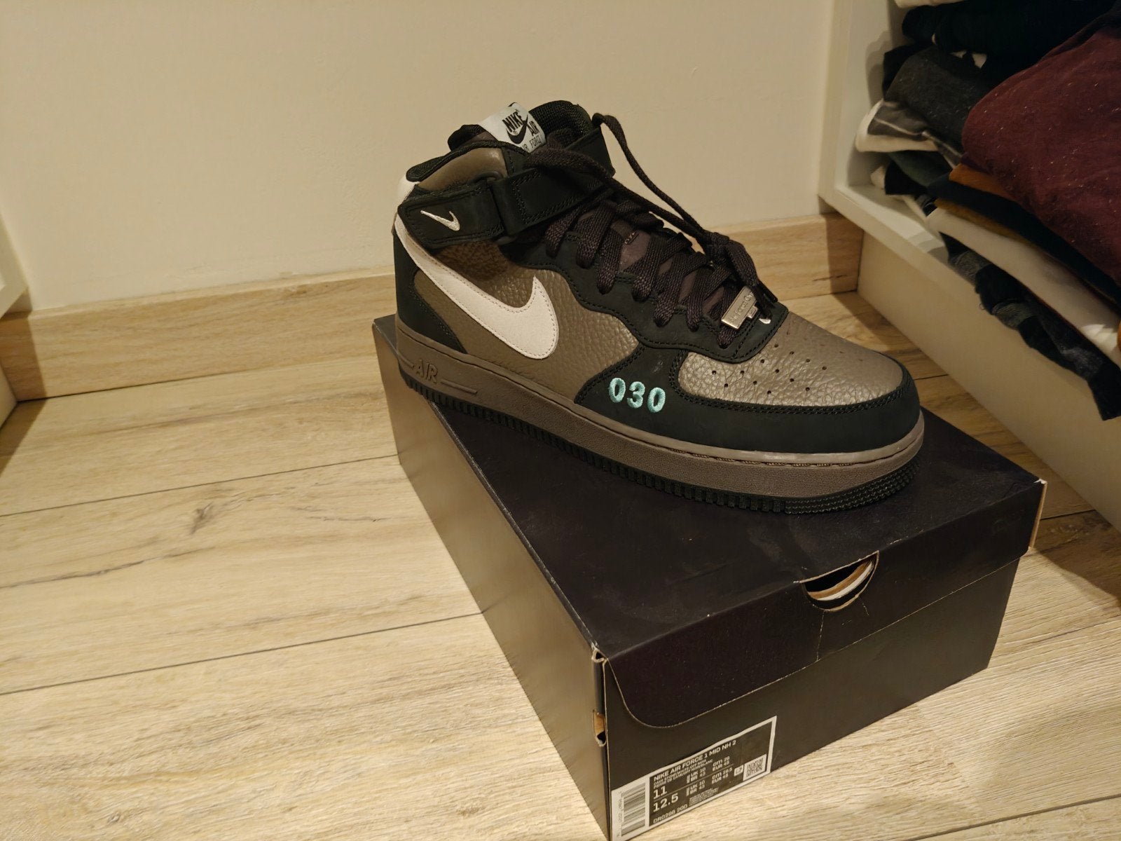 Nike Air Force 1 Mid cave stone/White-off Noir, Enlèvement ou Envoi