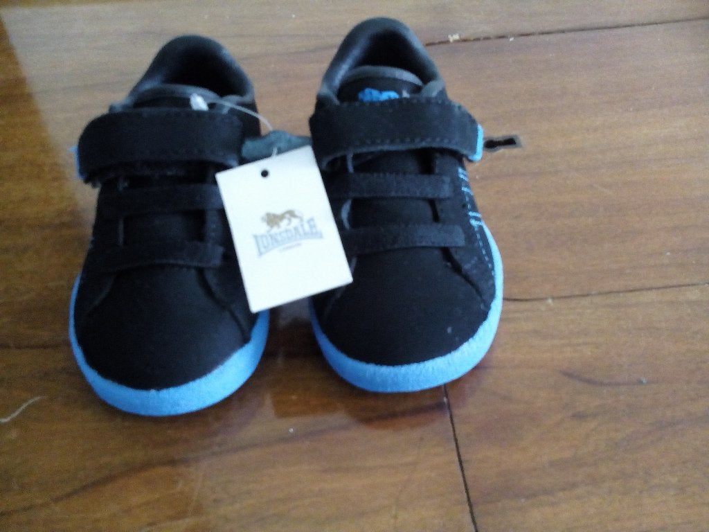 nieuwe schoenen maat 19, Enfants & Bébés, Vêtements enfant | Chaussures & Chaussettes, Neuf, Garçon ou Fille, Enlèvement ou Envoi