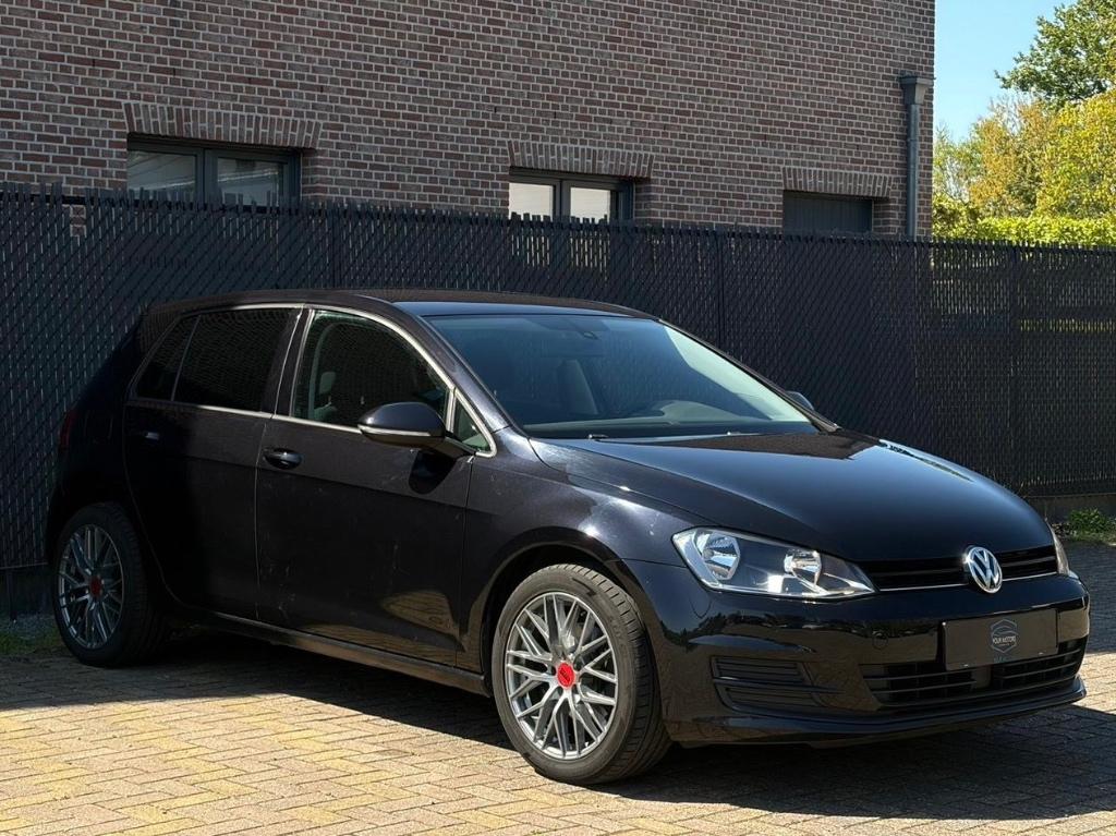 VW GOLF 7 BENZINE 2013 168DKM GEKEURD&GARANTIE, Auto's, Voorwielaandrijving, Stof, Zwart, 5 deurs