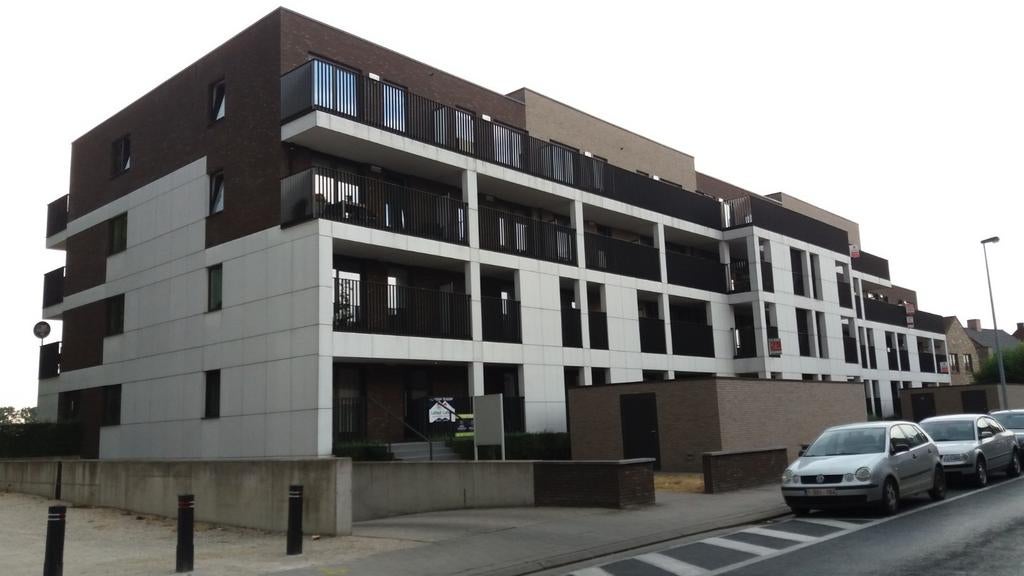 Appartement te huur in Oostrozebeke, Immo