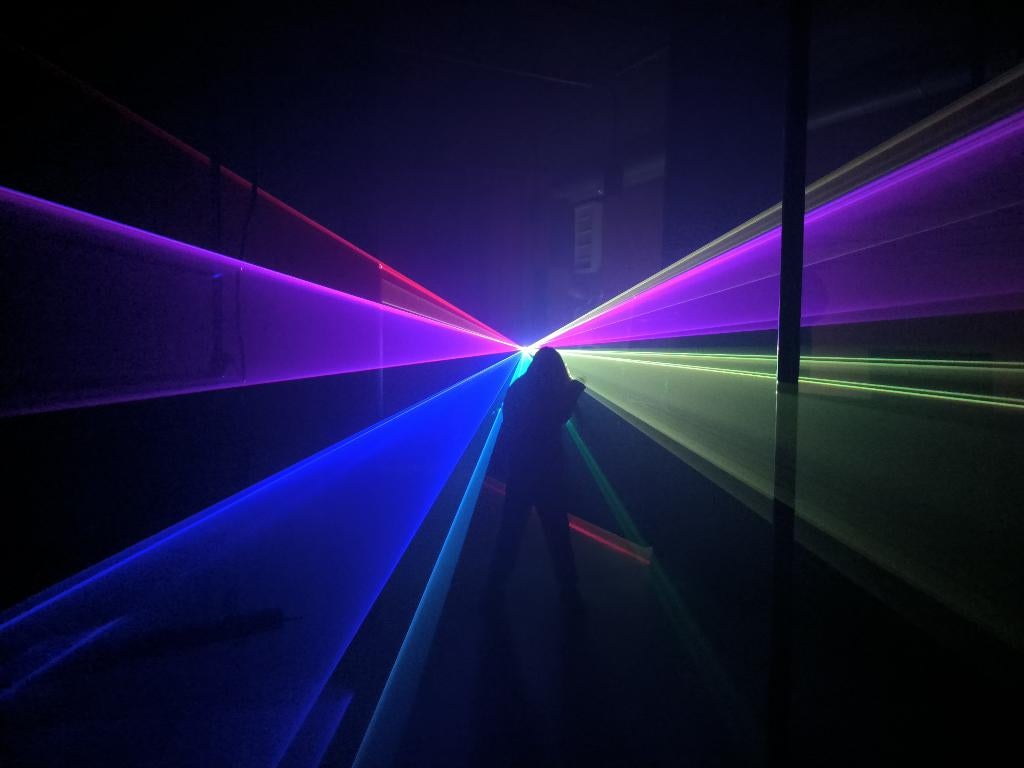 Nieuwe First Class 5W RGB Laser 25Kpps, Ophalen of Verzenden, Nieuw, Licht, Geluidgestuurd