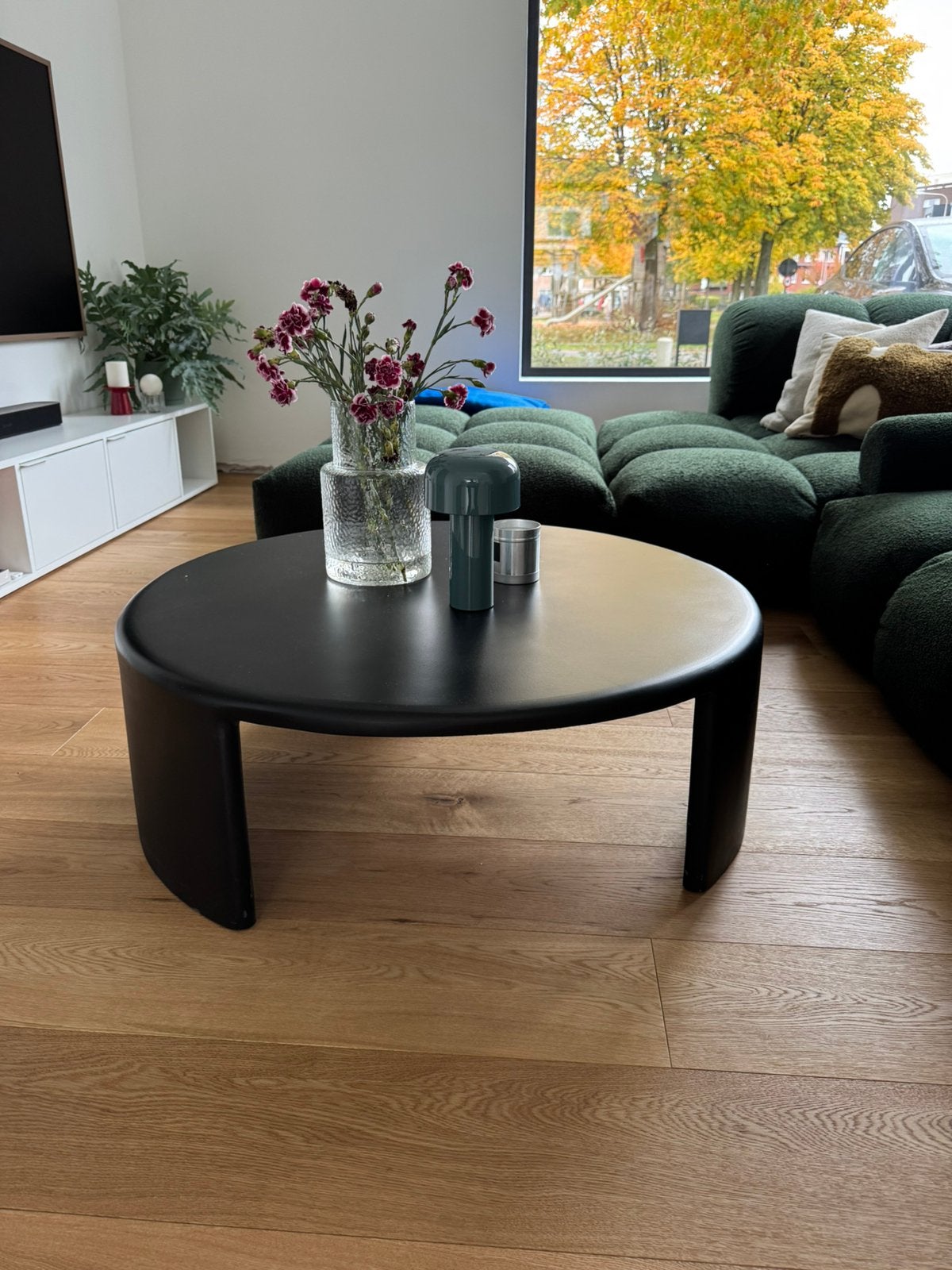 Ronde betonnen salontafel van Furnified, Ophalen, Zo goed als nieuw