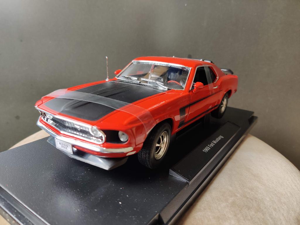 Ford Mustang Boss 302 1969 Welly 1:18 neuve, en boîte., Enlèvement ou Envoi, Neuf, Voiture, Welly