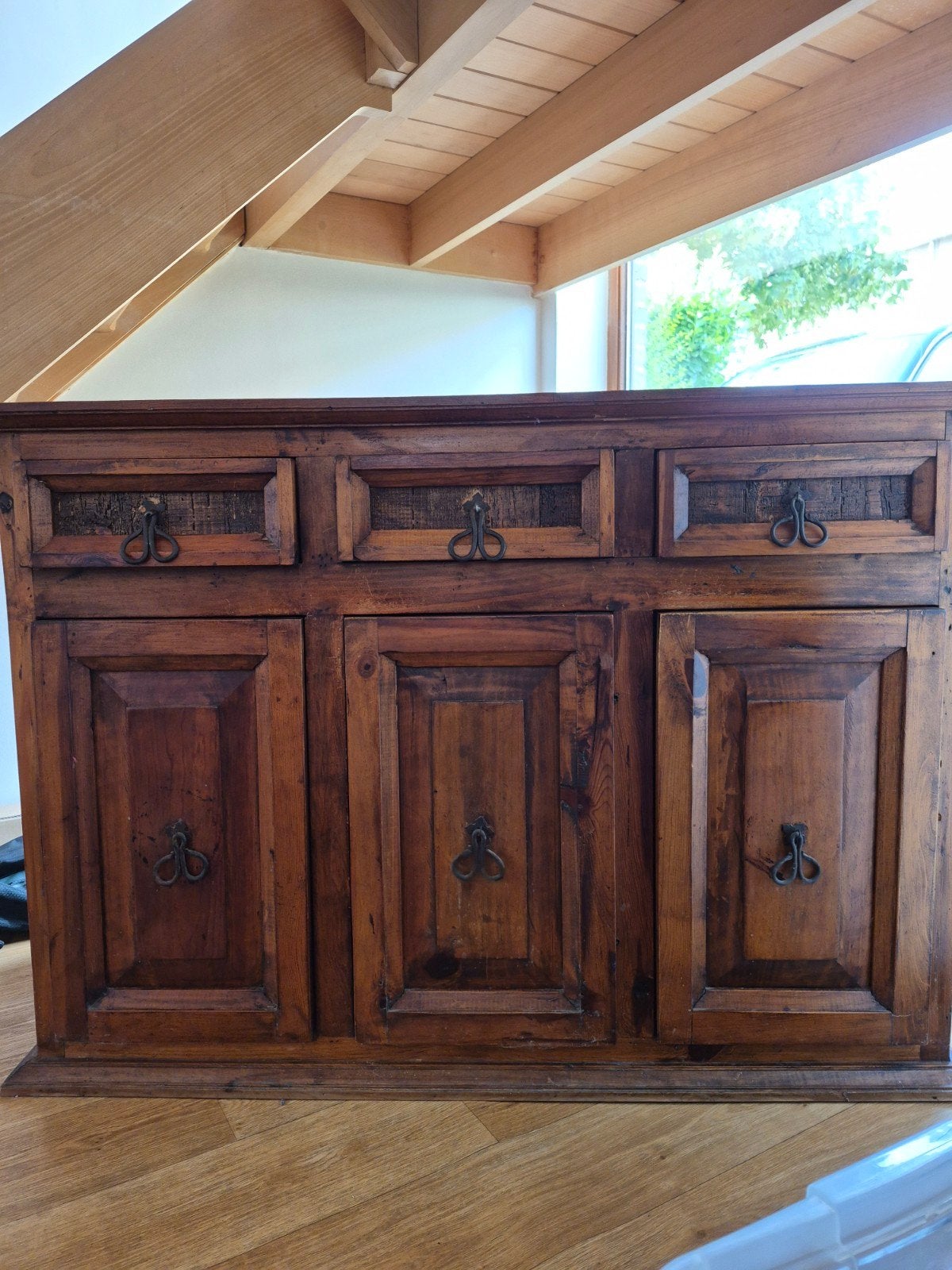 Meuble en bois, Enlèvement