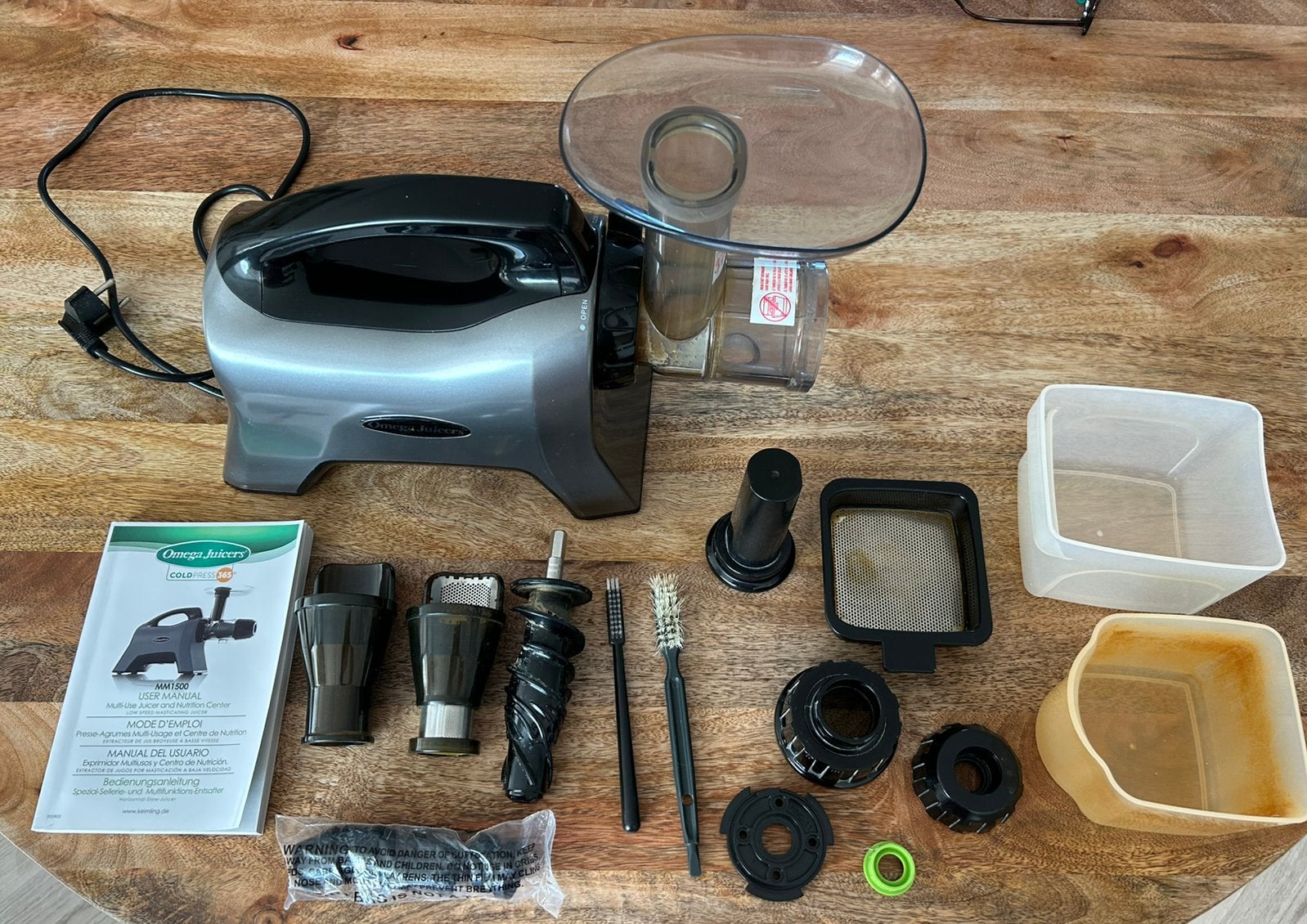Presse-agrumes Omega Slow MM1500, Electroménager, Enlèvement, Utilisé, Électrique, Presse-agrumes lent
