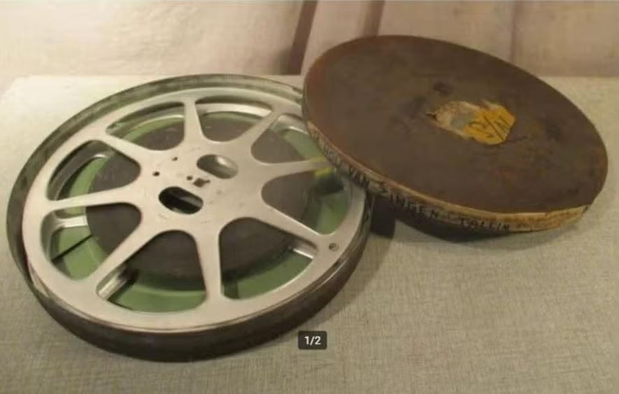 Prima oude 16mm Filmrol - Tallin - 27cm, Ophalen of Verzenden, 16mm film