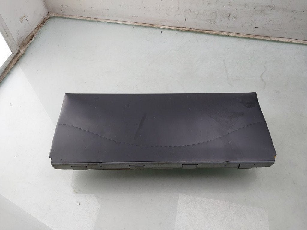 AIRBAG GENOUX Volkswagen Golf VII (AUA) (01-2012/03-2021), Utilisé, Volkswagen