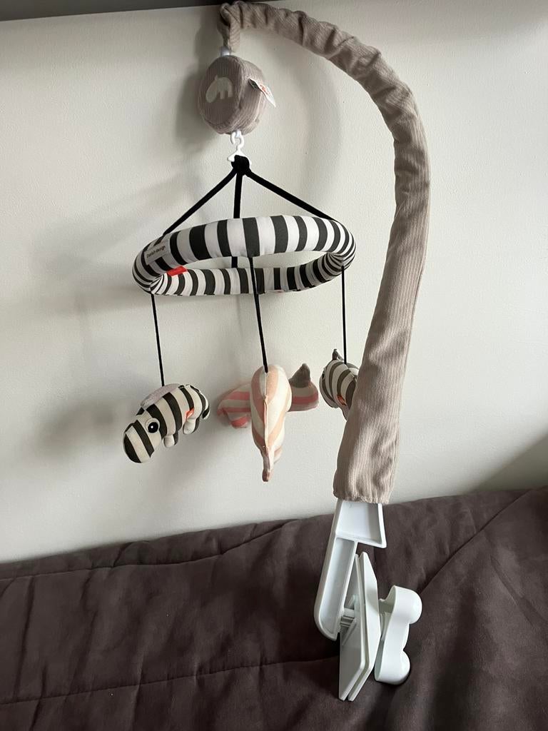 Muziekmobiel Done By Deer, Kinderen en Baby's, Speelgoed | Babyspeelgoed, Ophalen of Verzenden, Zo goed als nieuw, Mobiel, Met geluid