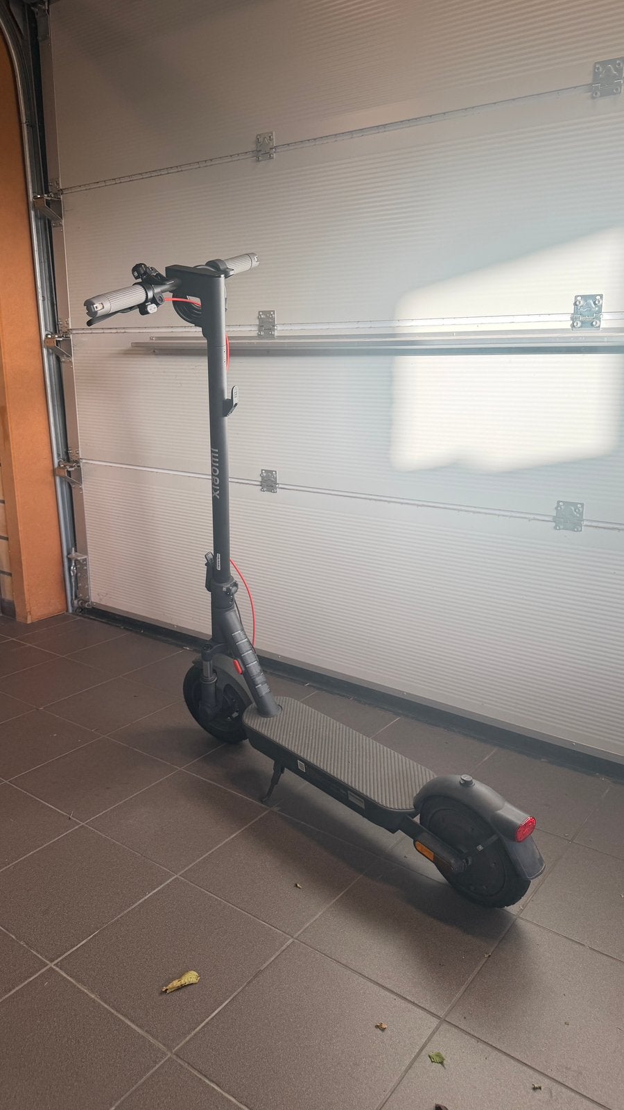 Trottinette électrique Xiaomi 5, Vélos & Vélomoteurs, Enlèvement, Comme neuf, Step électrique (E-scooter)