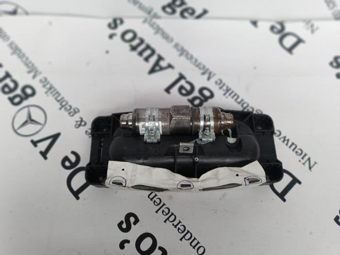 Airbag droite (tableau de bord) d'un Mercedes GLA, Utilisé, -, -, Enlèvement ou Envoi