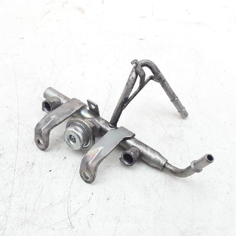RAMPE D'INJECTION Toyota GT 86 (ZN) (01-2012/-), Autos : Pièces & Accessoires, Systèmes à carburant, Toyota, Utilisé