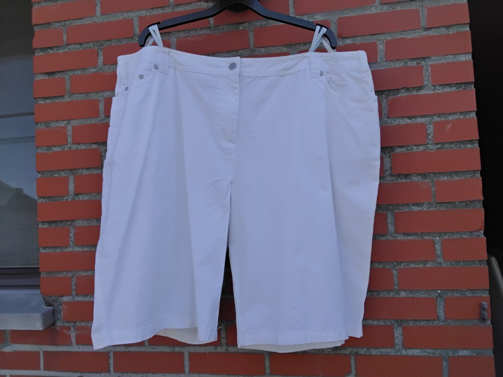 Mooie witte bermuda, Ophalen, Nieuw, Wit