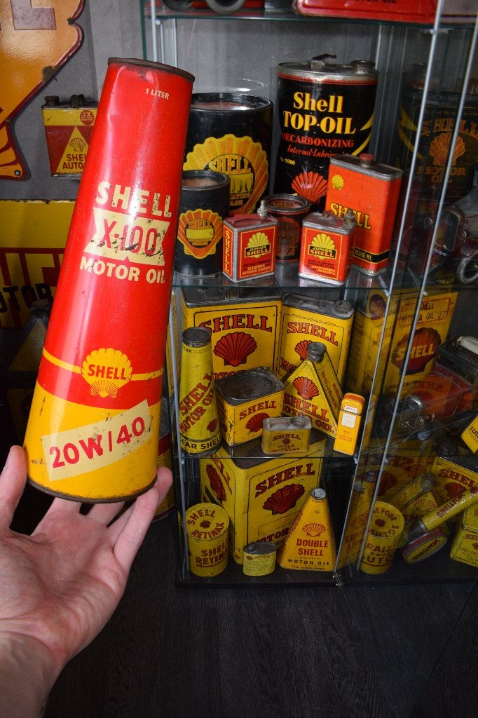 zeldzame shell conische olie blik van 1 liter 1950, Verzamelen, Merken en Reclamevoorwerpen, Ophalen of Verzenden, Gebruikt, Reclamebord
