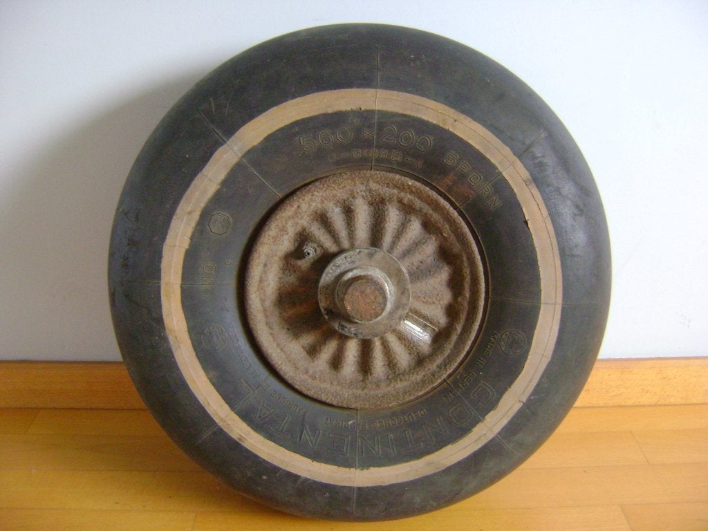 Pneu et jante Luftwaffe (2)., Enlèvement ou Envoi, Armée de l'air, Autres types