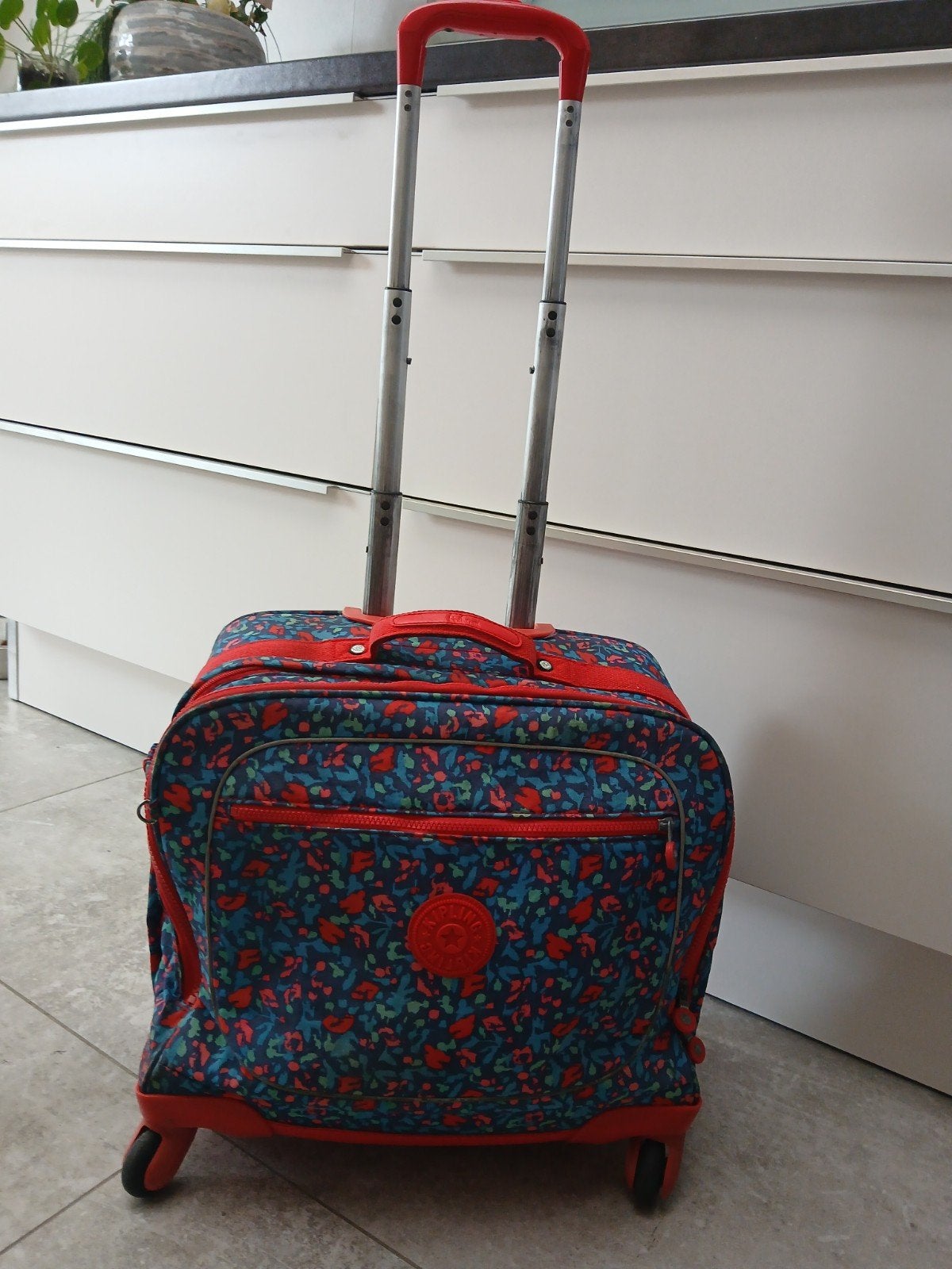 cartable kipling à roulettes, Bijoux, Sacs & Beauté, Enlèvement, Roulettes