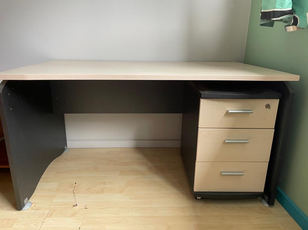 Bureau met losse ladenblok, Ophalen, Gebruikt