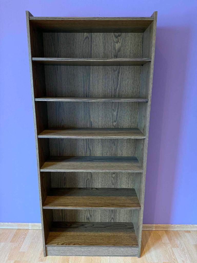 Bruine boekenkast, Ophalen, 50 tot 100 cm, Zo goed als nieuw, 150 tot 200 cm