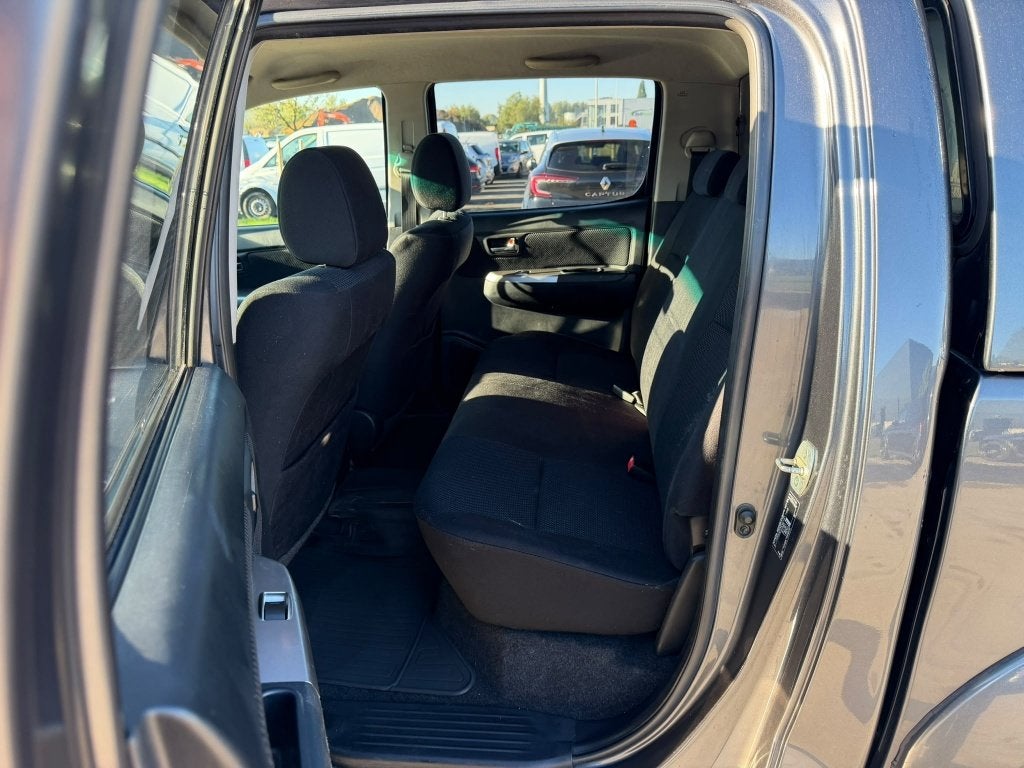 Toyota Hilux ( Stock ID 41769) — 15