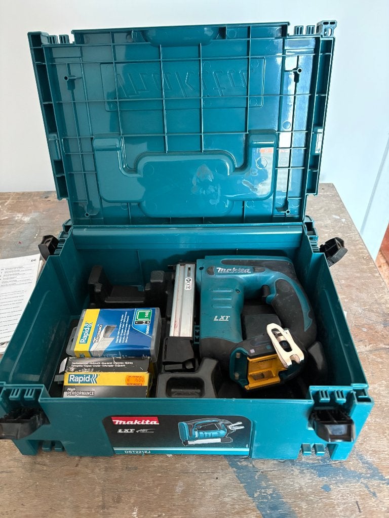 Makita, Doe-het-zelf en Bouw, Gereedschap | Boormachines, Ophalen, Gebruikt, Overige typen