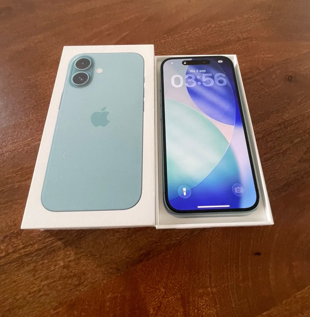 Apple iPhone 16 128GB – Nieuwstaat – 100% batterij – Doos, 128 GB, IPhone 16, Ophalen of Verzenden, Zo goed als nieuw