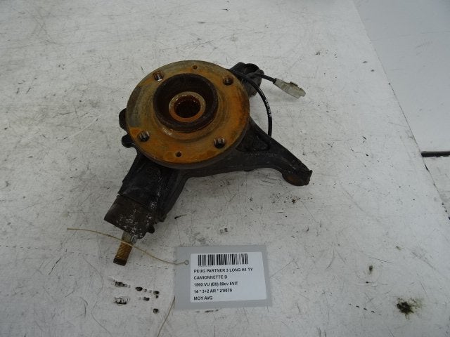 MOYEU DE ROUE AVANT GAUCHE Partner (GC / GF / GG / GJ / GK), Utilisé, Peugeot