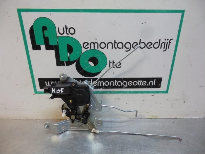 Moteur verrouillage centrale des portes d'un Kia Sportage (S, Autos : Pièces & Accessoires, Kia, -, 3 mois de garantie, Utilisé