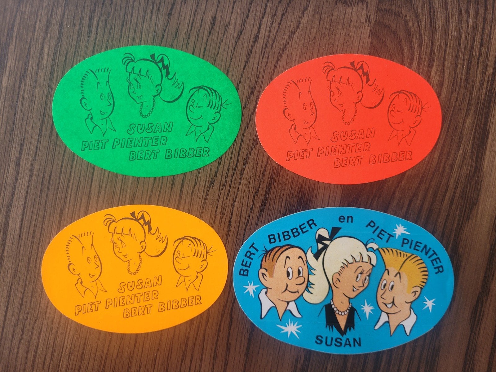 4x bert bibber stickers, Ophalen of Verzenden, Zo goed als nieuw